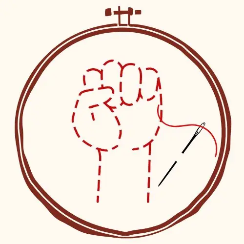 selo punho manifesto bordado bastidor para bordado à mão com um punho erguido pontilhado indicando que é um desenho alinhavado com linha. ao lado do punho uma agulha de costura com linha. a imagem é o selo da série manifesto bordado do site agulhas da resistência